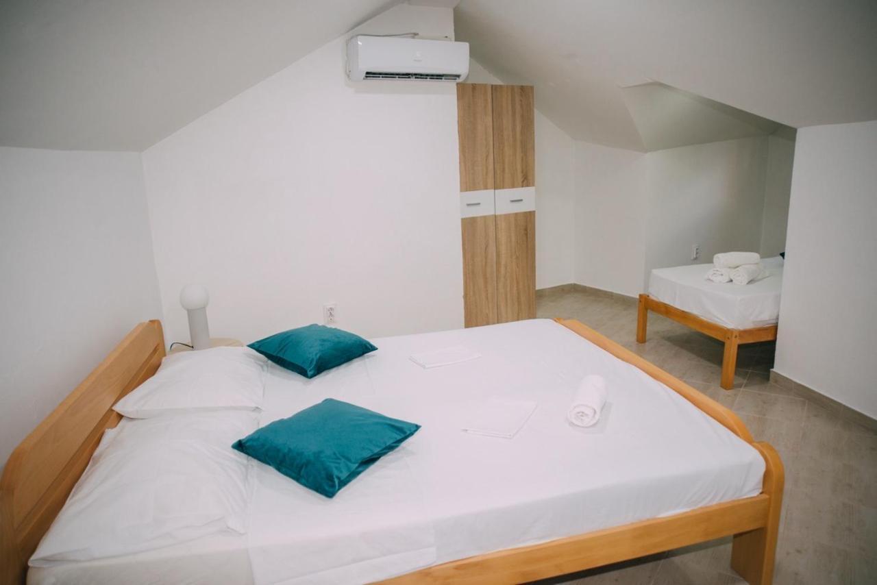 Lovely Apartment Moki Near The Center Kotor Luaran gambar
