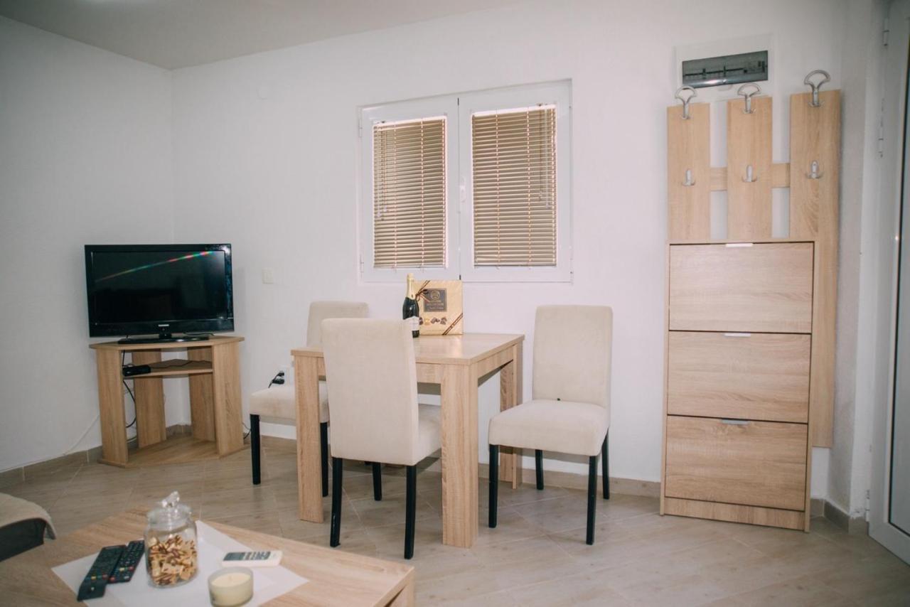 Lovely Apartment Moki Near The Center Kotor Luaran gambar